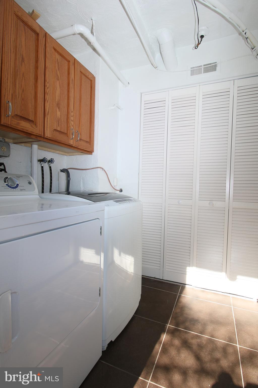 FAIRLINGTON TOWNE - Residential