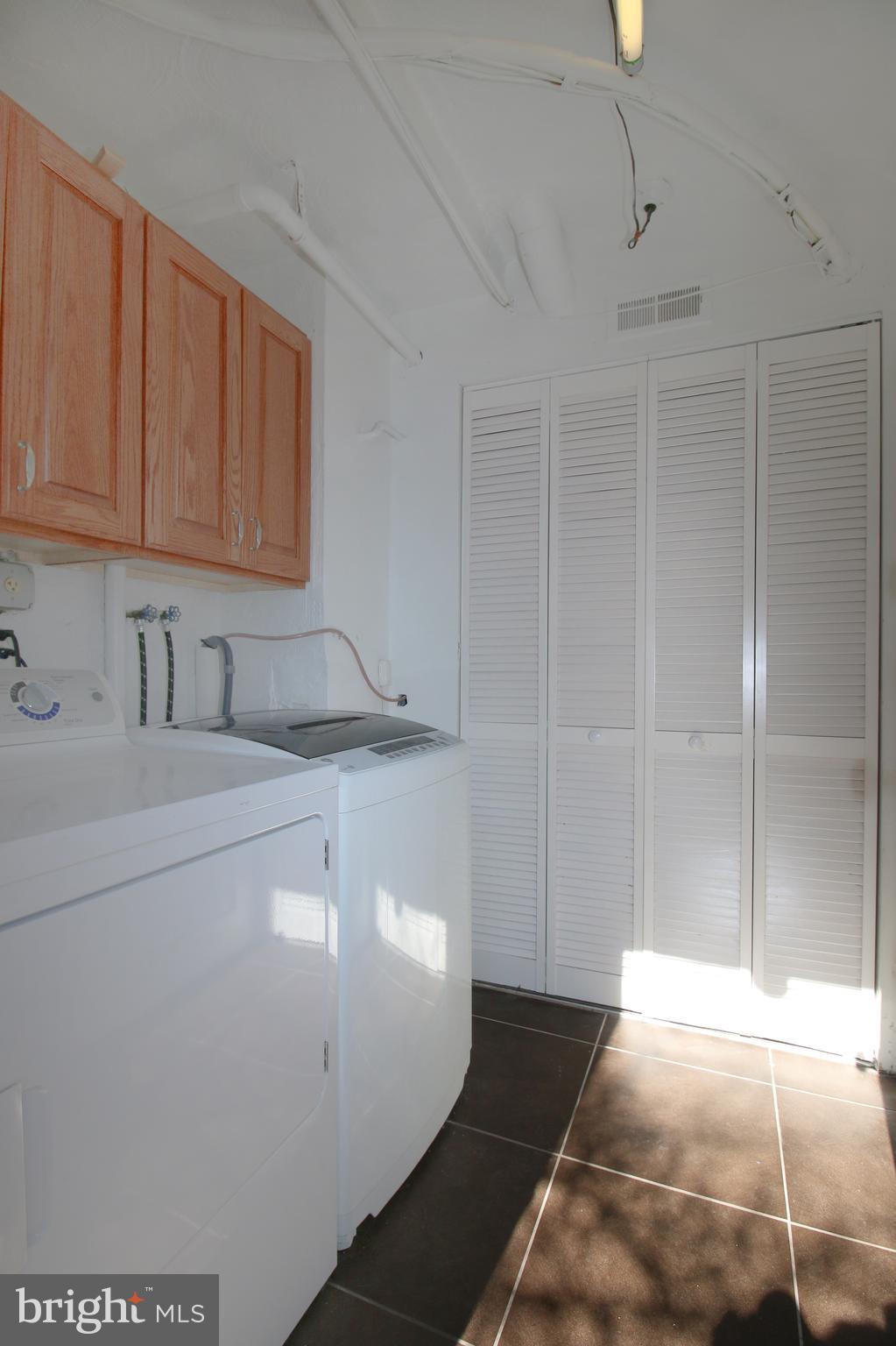 FAIRLINGTON TOWNE - Residential