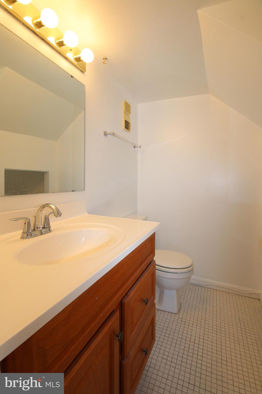 FAIRLINGTON TOWNE - Residential