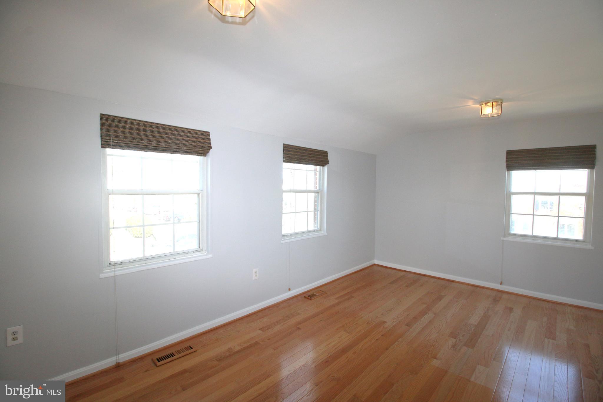 FAIRLINGTON TOWNE - Residential