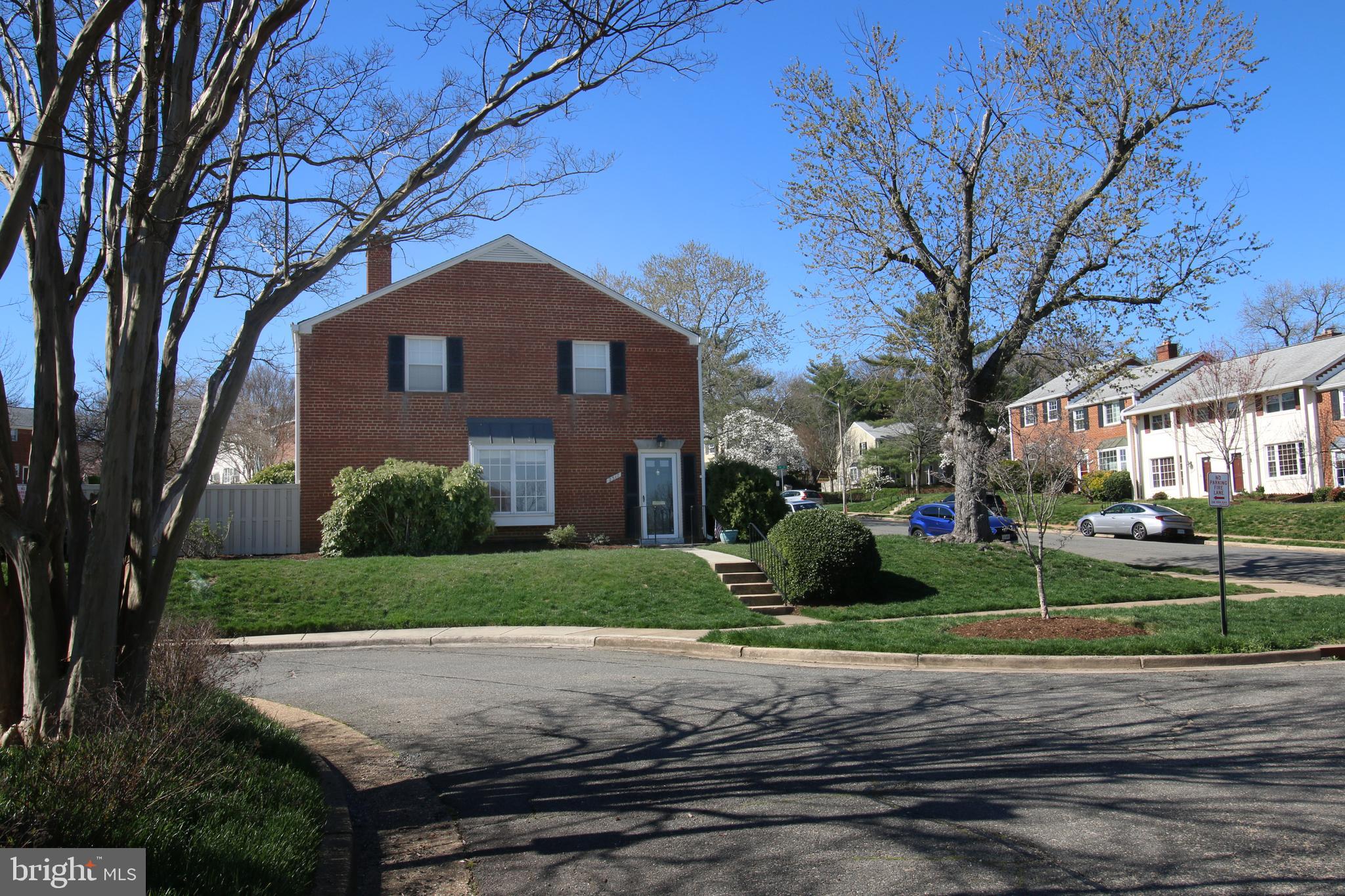 FAIRLINGTON TOWNE - Residential