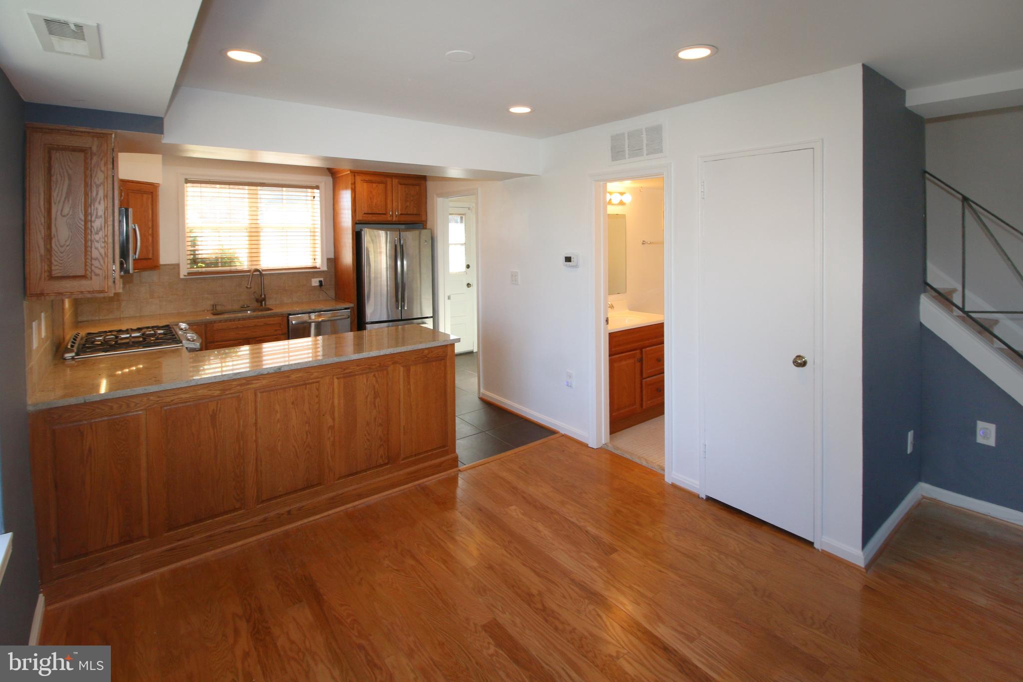 FAIRLINGTON TOWNE - Residential