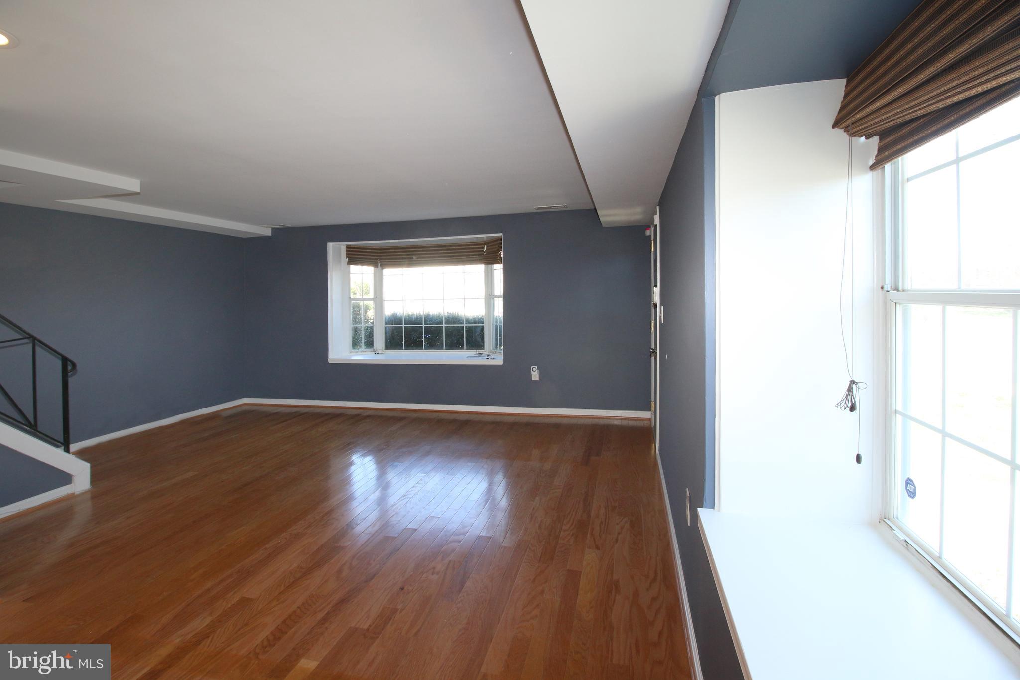 FAIRLINGTON TOWNE - Residential