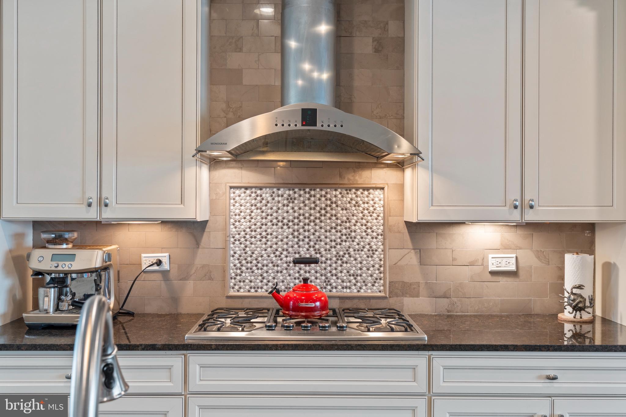 FEDERAL PLACE - Residential