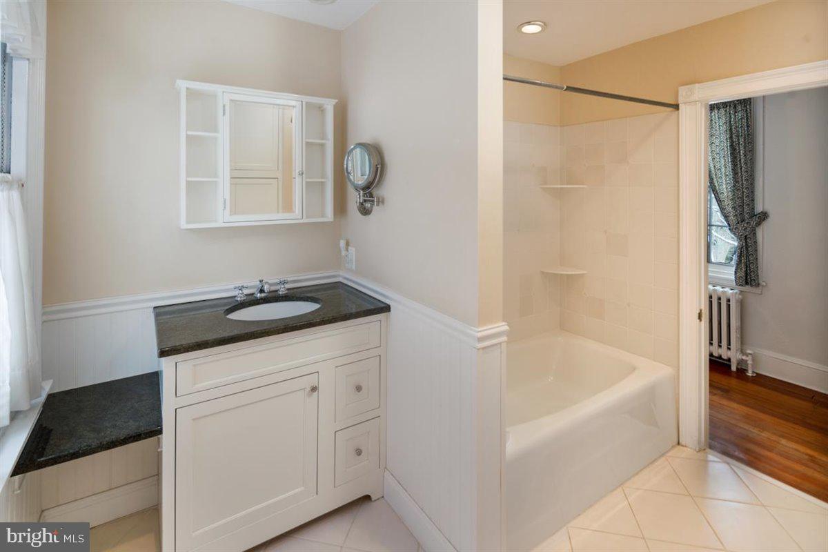 WYNDMOOR - Residential