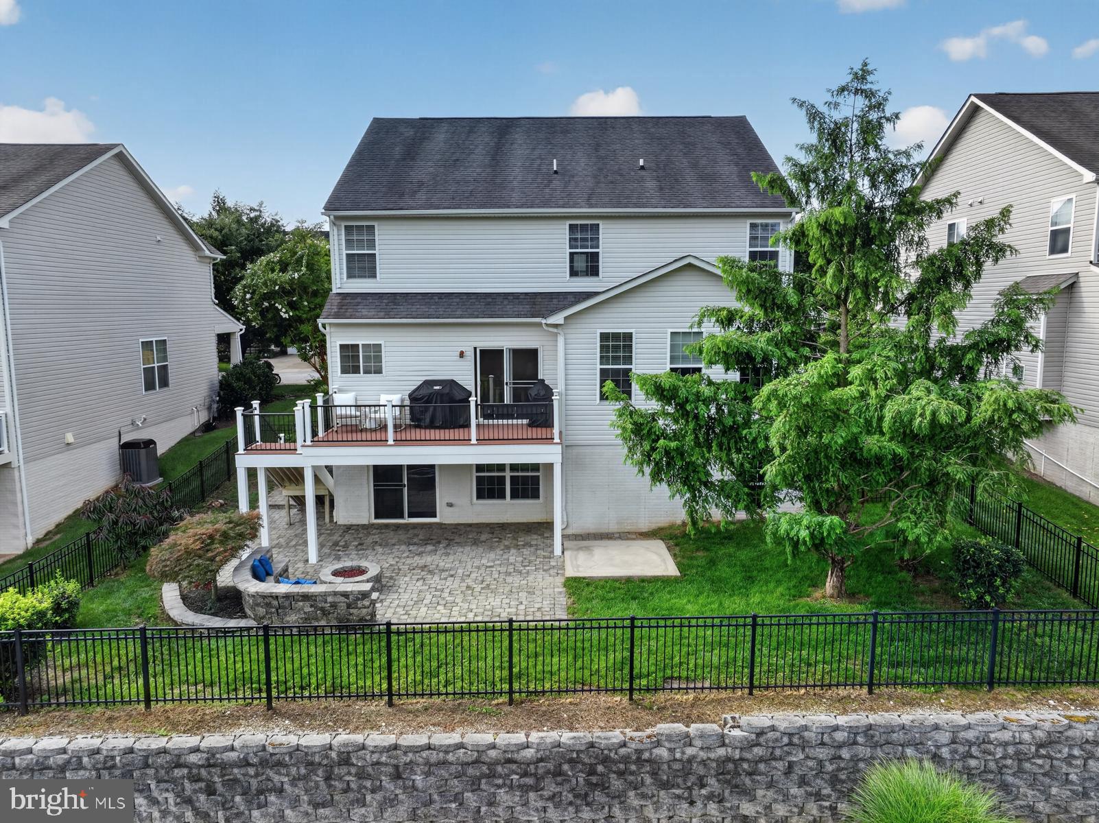 810 MORAN DRIVE
