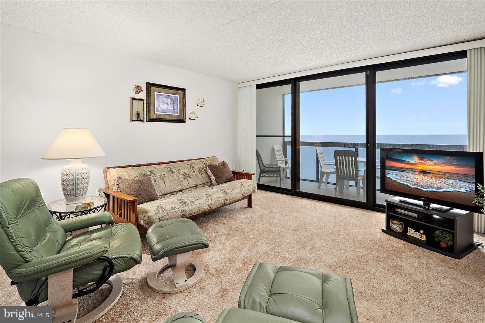 10900 COASTAL HIGHWAY 1809