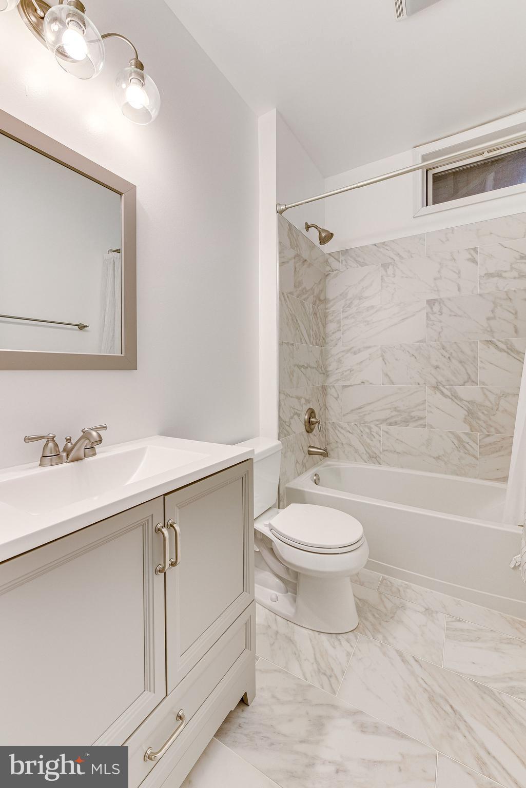 BELMONT COUNTRY CLUB - Residential