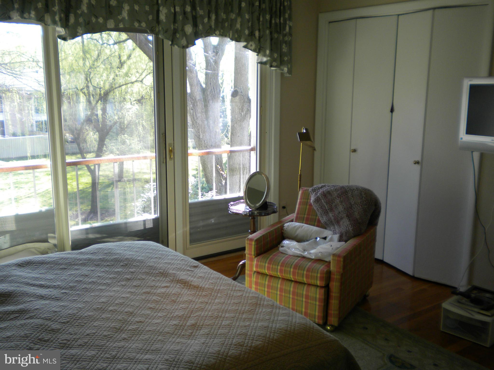 CROSS KEYS - Residential Lease