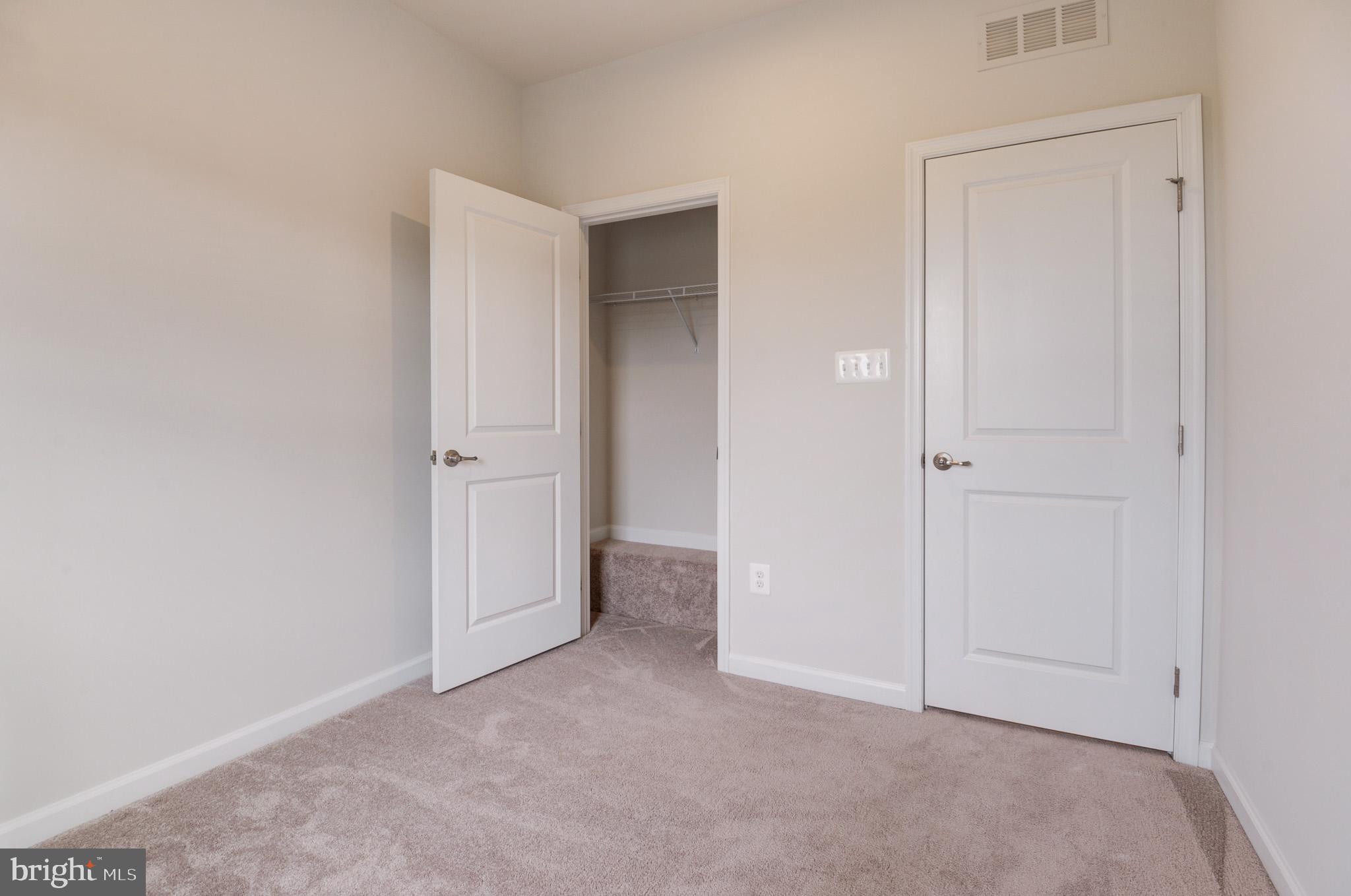 FOSTER'S GLEN - Residential