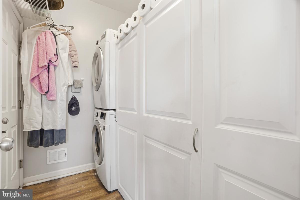 WALNUT RIDGE - Residential