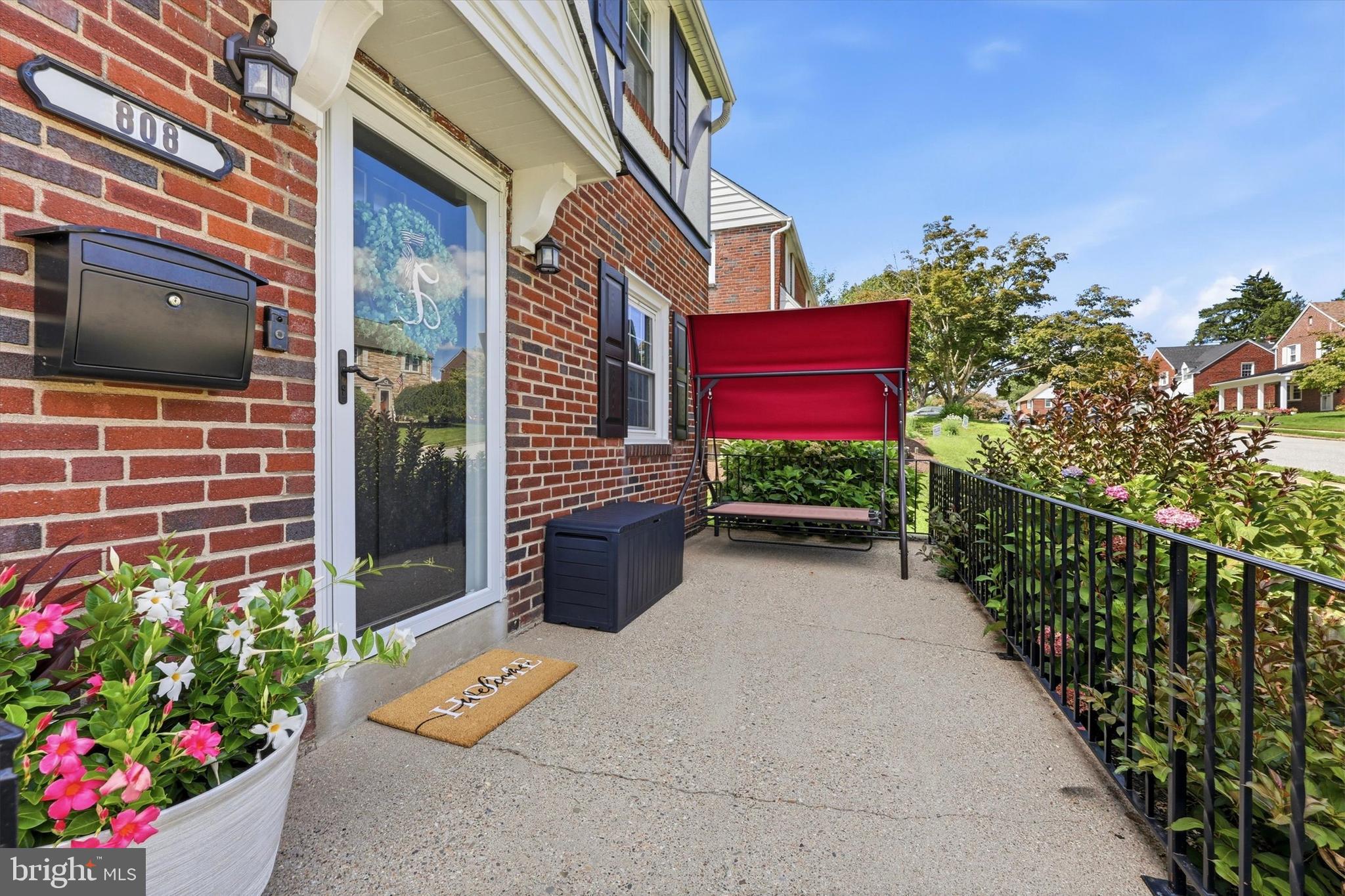 808 STANBRIDGE ROAD