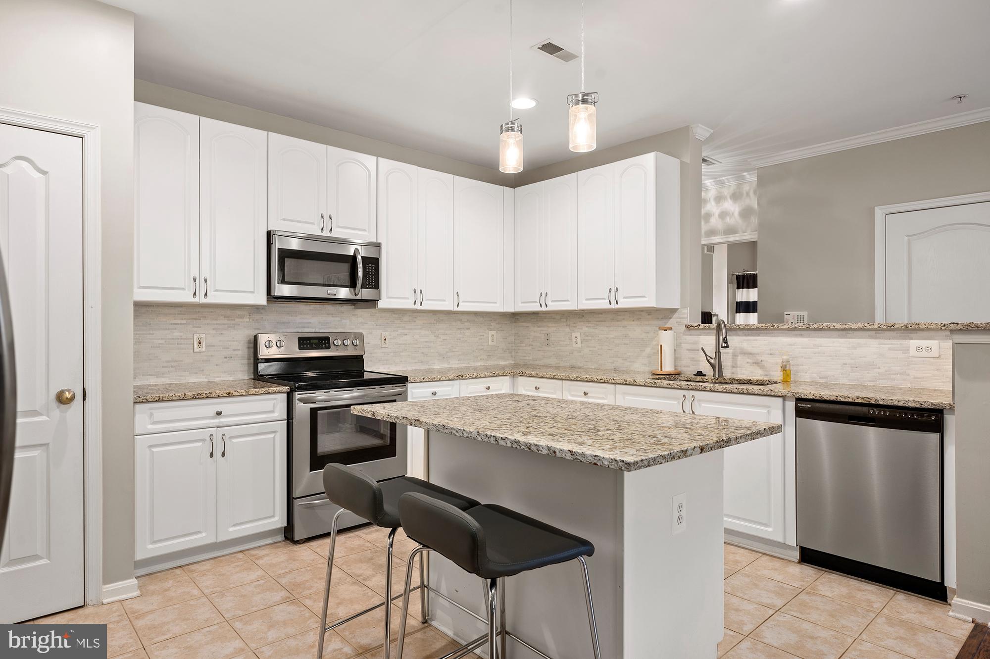 HIGH VIEW AT HUNT VALLEY - Residential