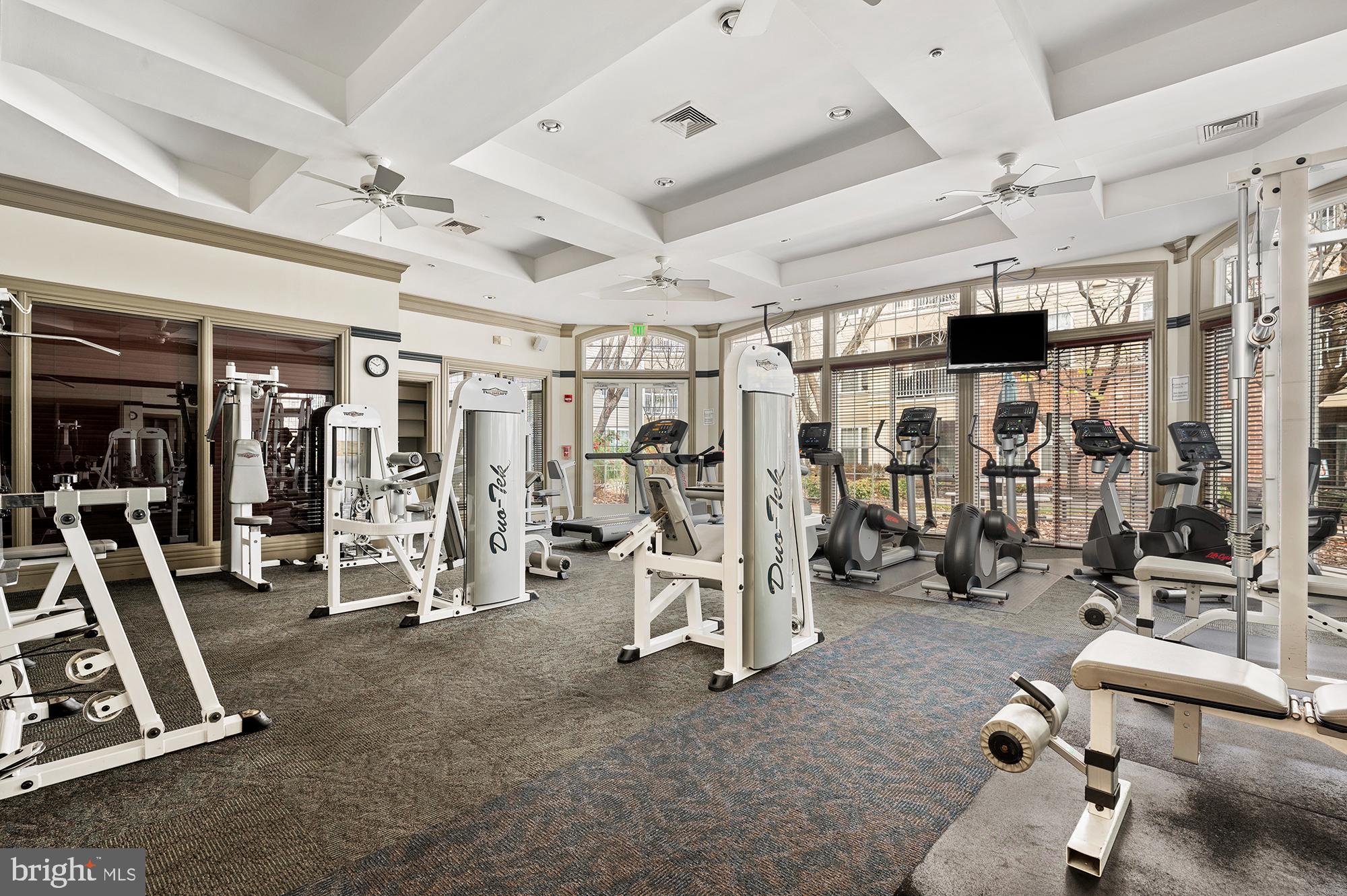 HIGH VIEW AT HUNT VALLEY - Residential