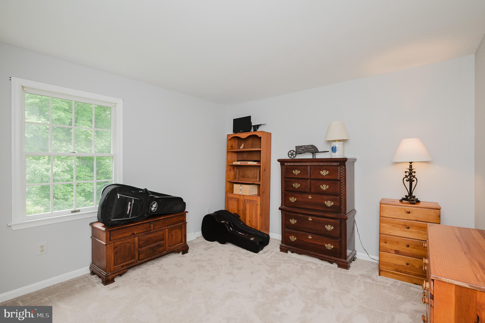 FOREST LAKES - Residential