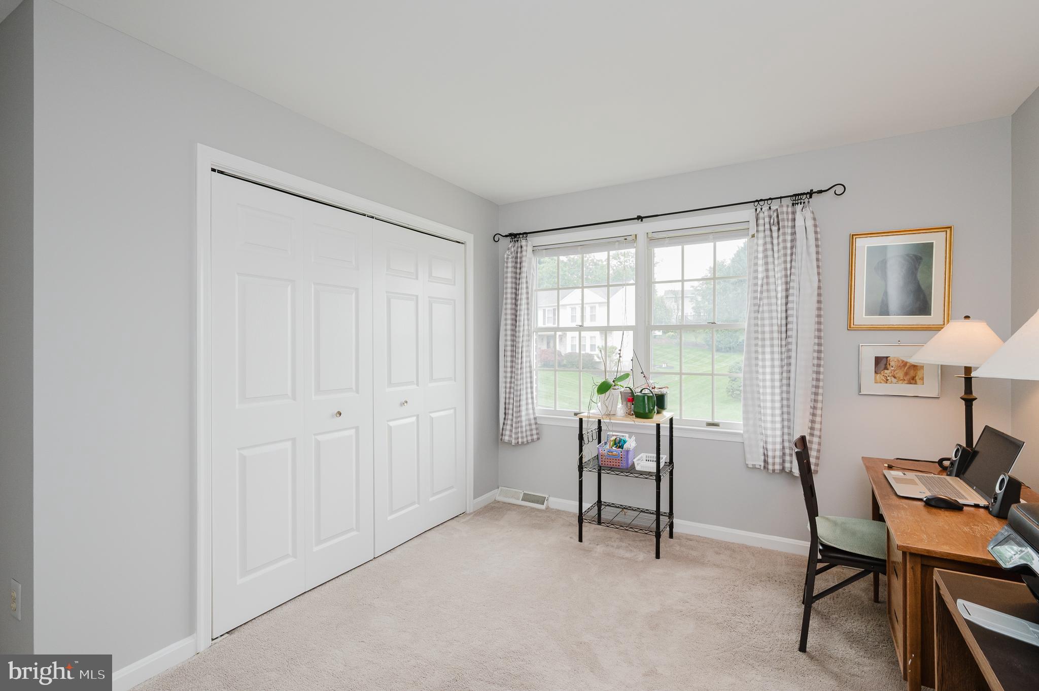 FOREST LAKES - Residential