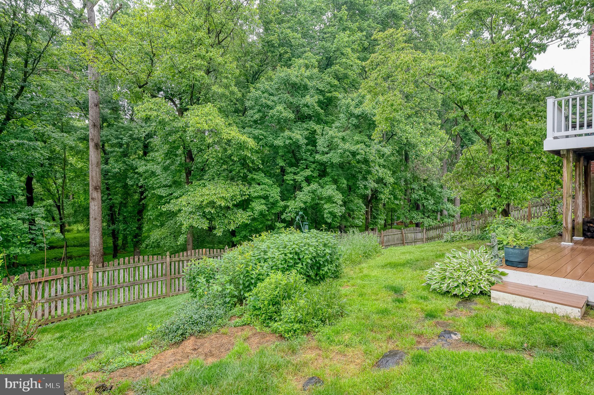 FOREST LAKES - Residential