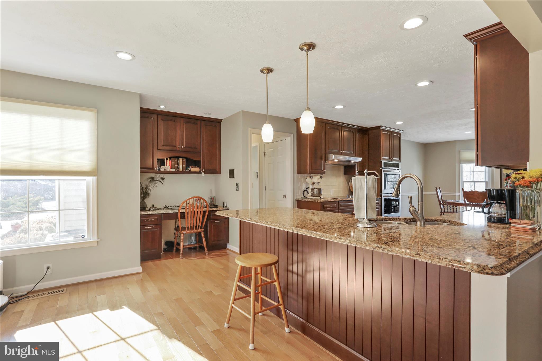 CORNERSTONE - Residential