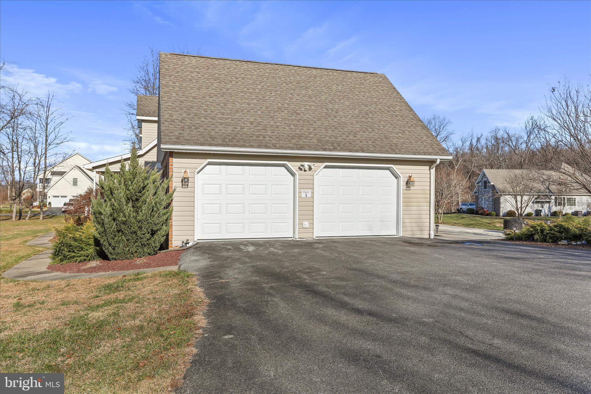 CORNERSTONE - Residential