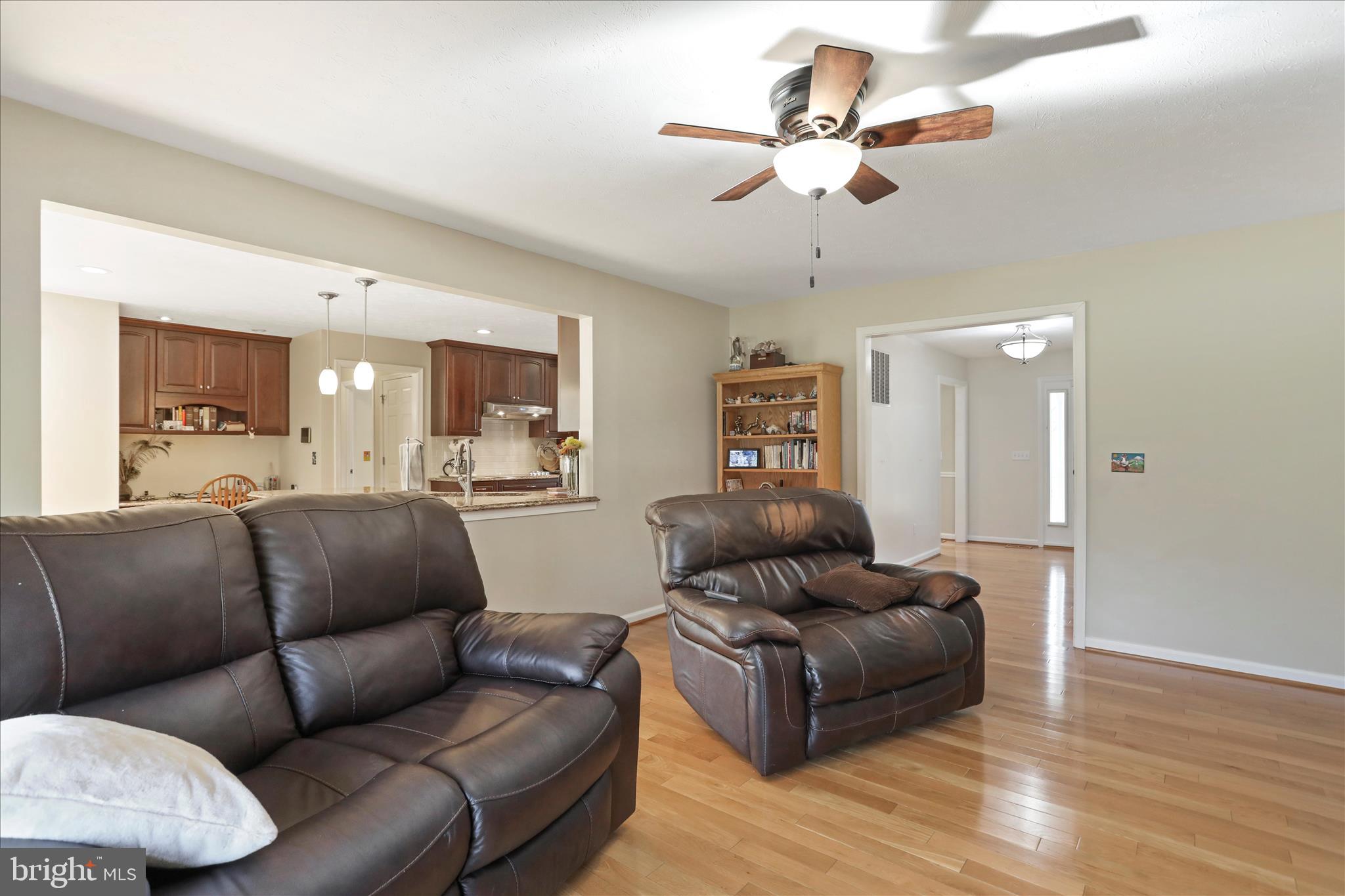 CORNERSTONE - Residential