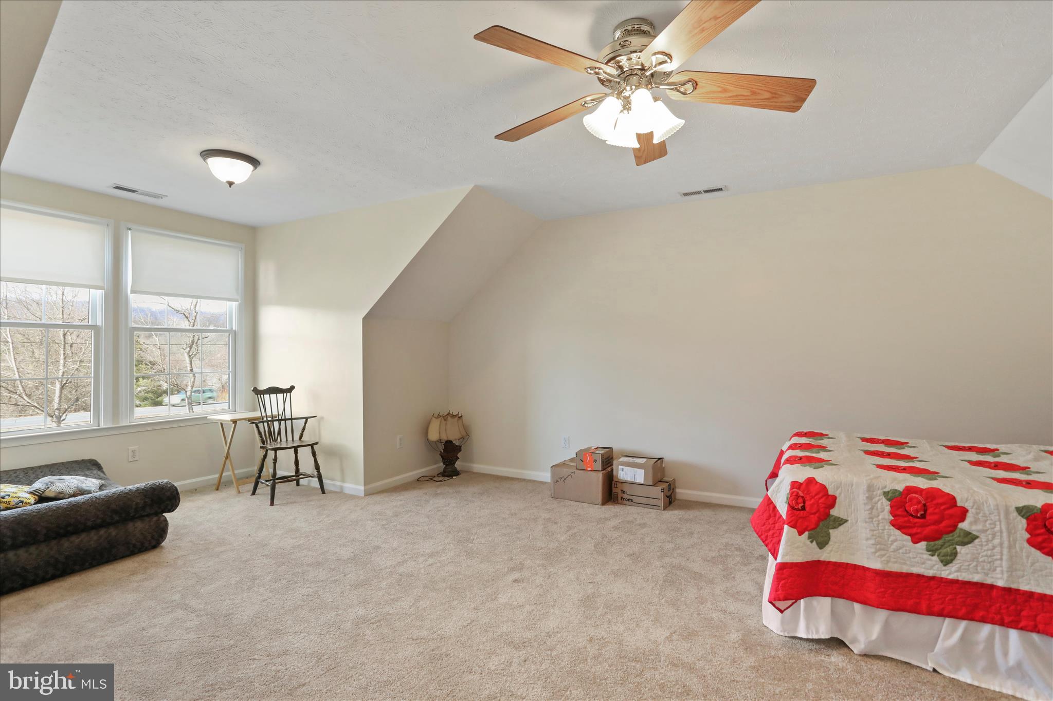 CORNERSTONE - Residential