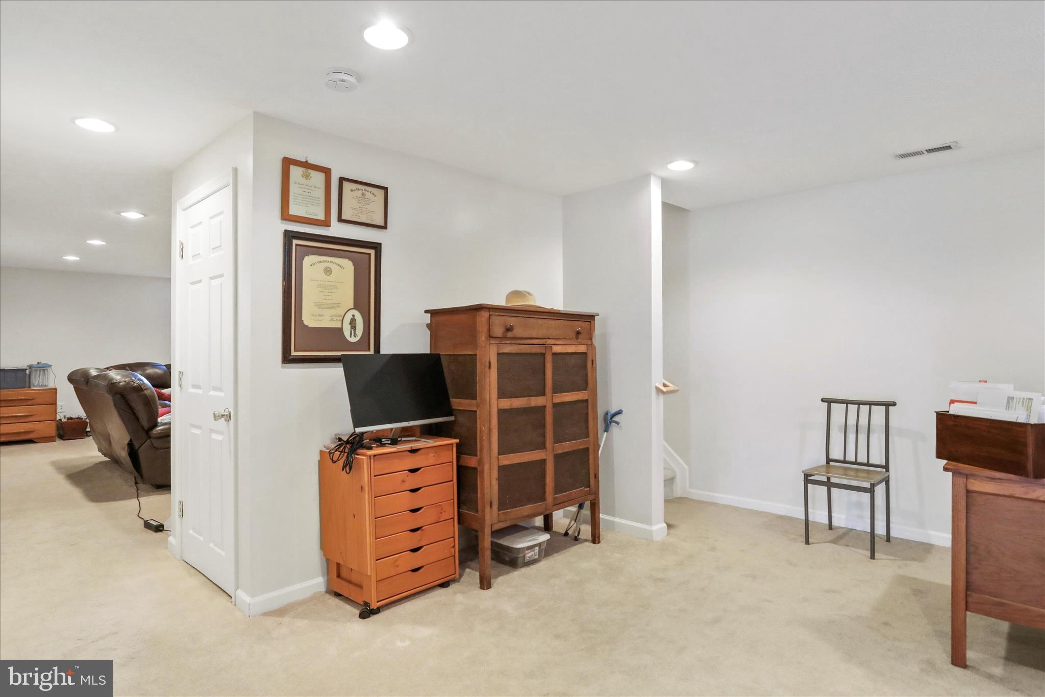 CORNERSTONE - Residential