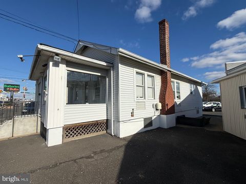 Photo of 777 Bethlehem Pike, LANSDALE, PA 19446 (MLS # PAMC2174264)