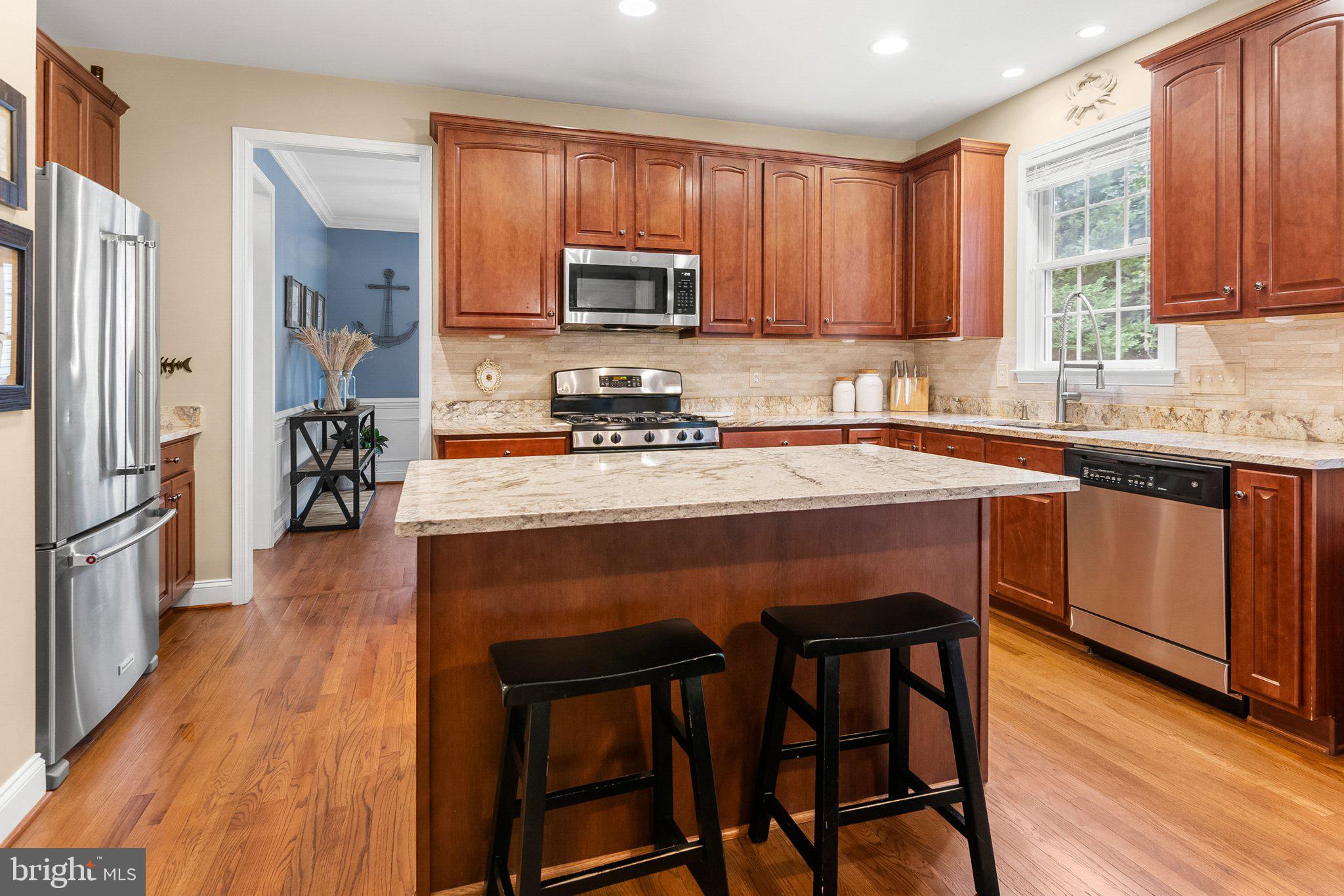 7923 DARBY LANE