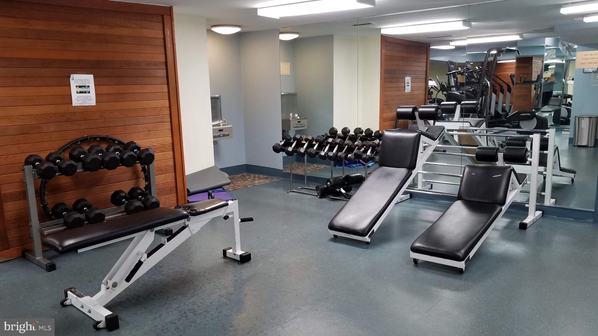 SKYLINE PLAZA - Residential Lease