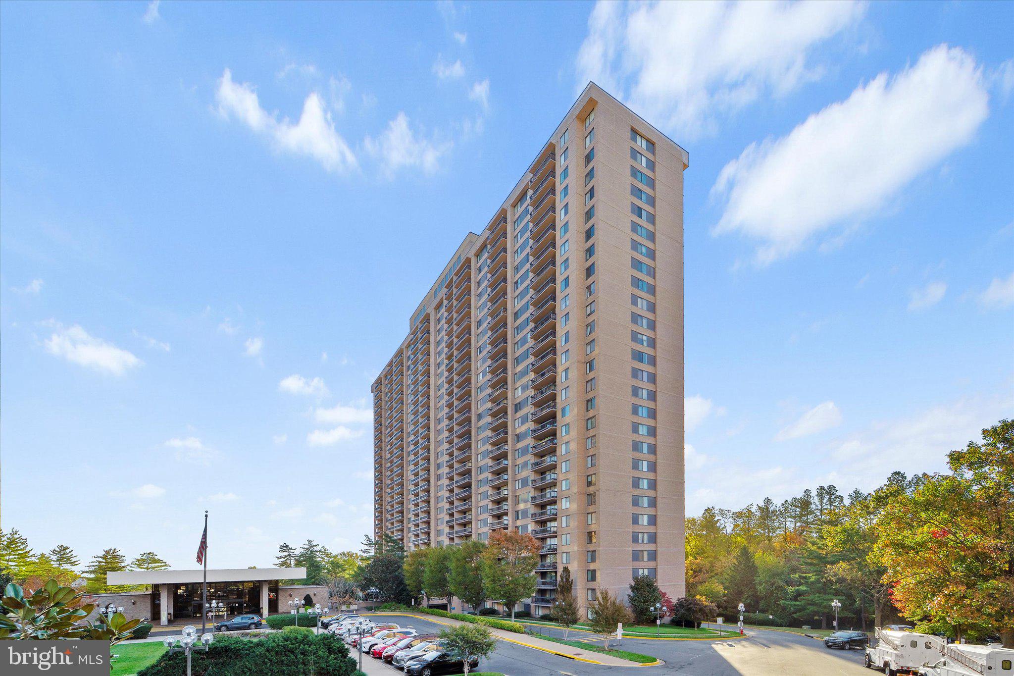 SKYLINE PLAZA - Residential Lease