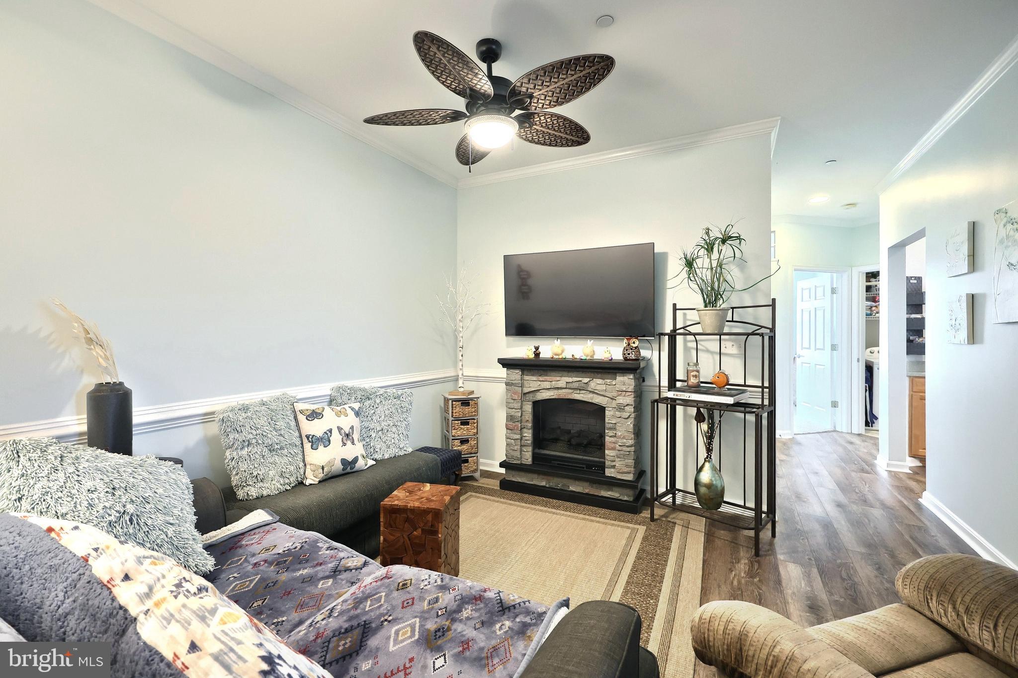 REGENTS GLEN - Residential