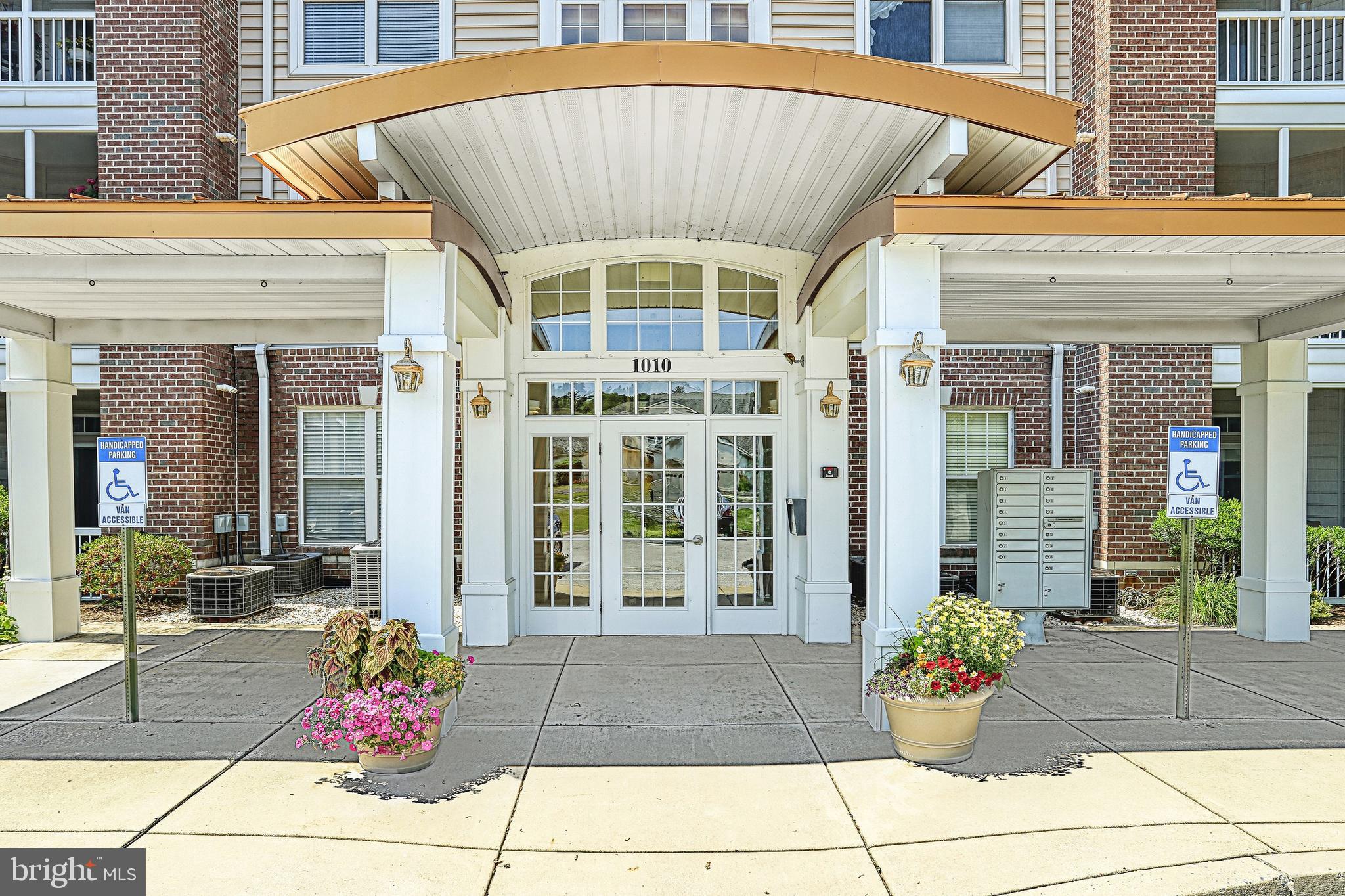 REGENTS GLEN - Residential