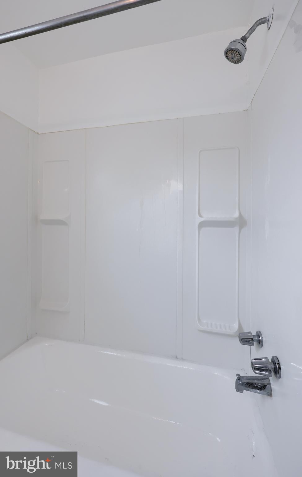 LANCASTER - Residential