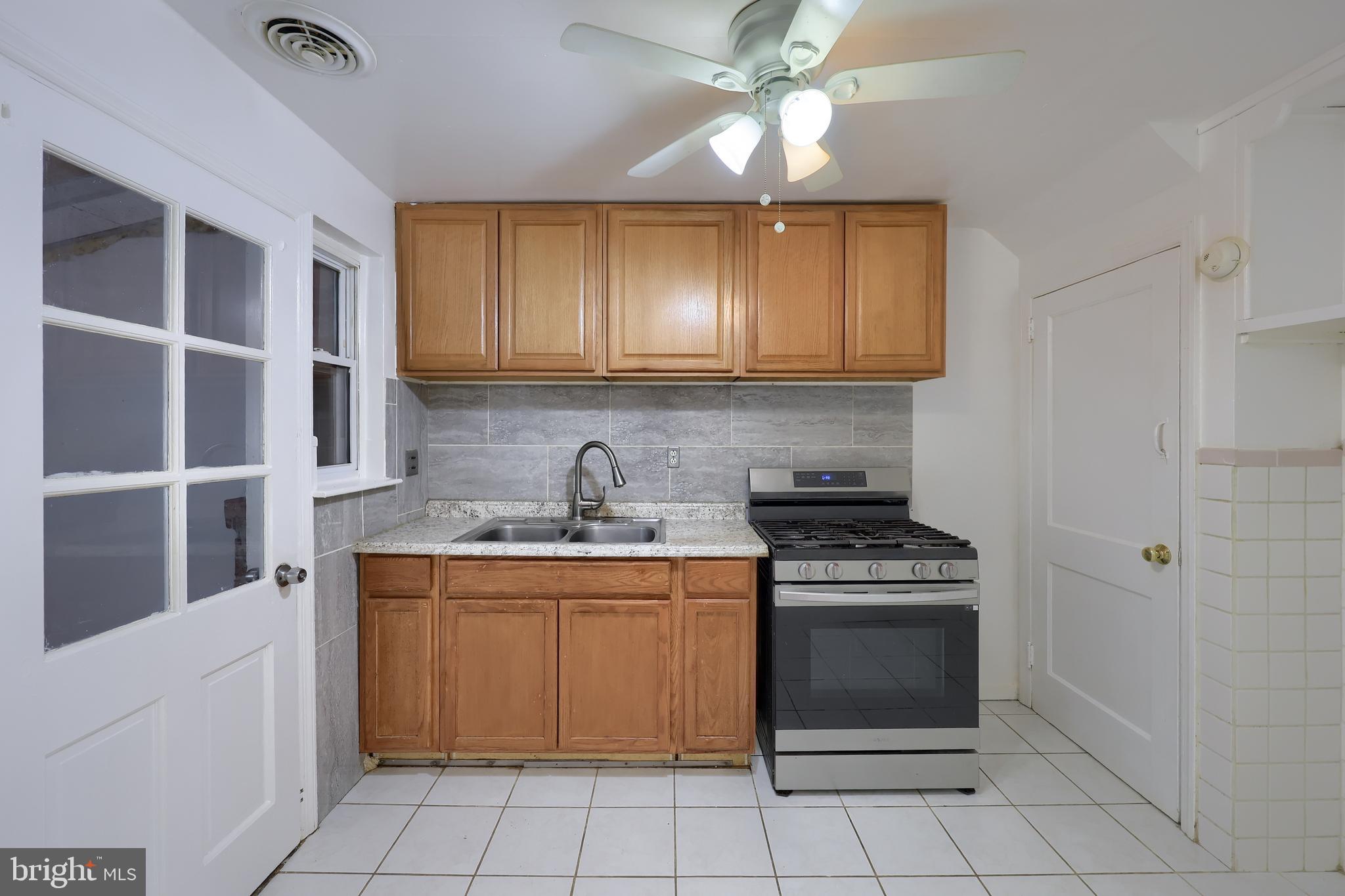 LANCASTER - Residential