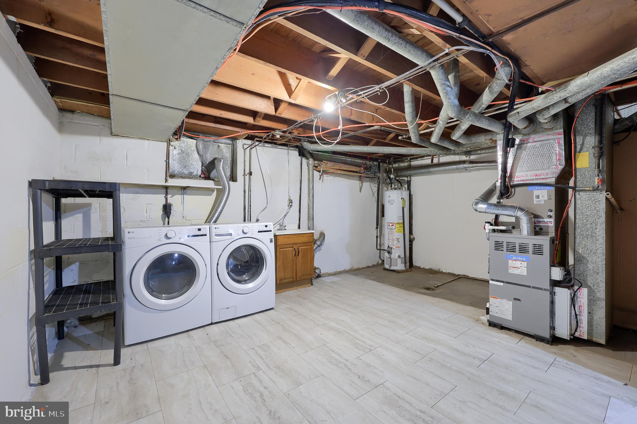 LANCASTER - Residential