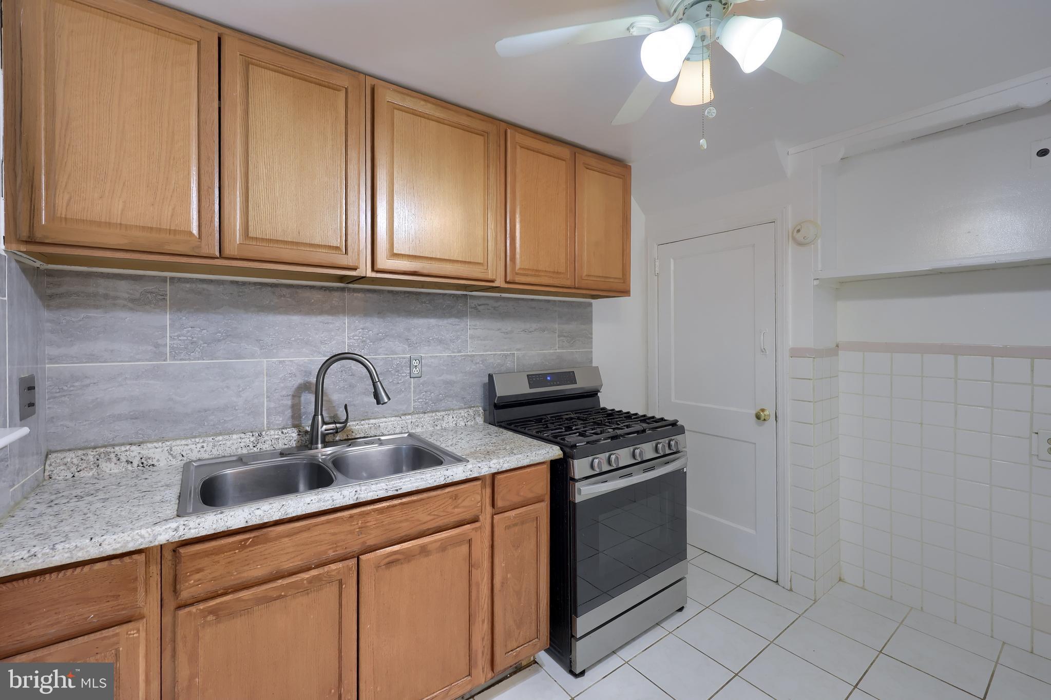 LANCASTER - Residential