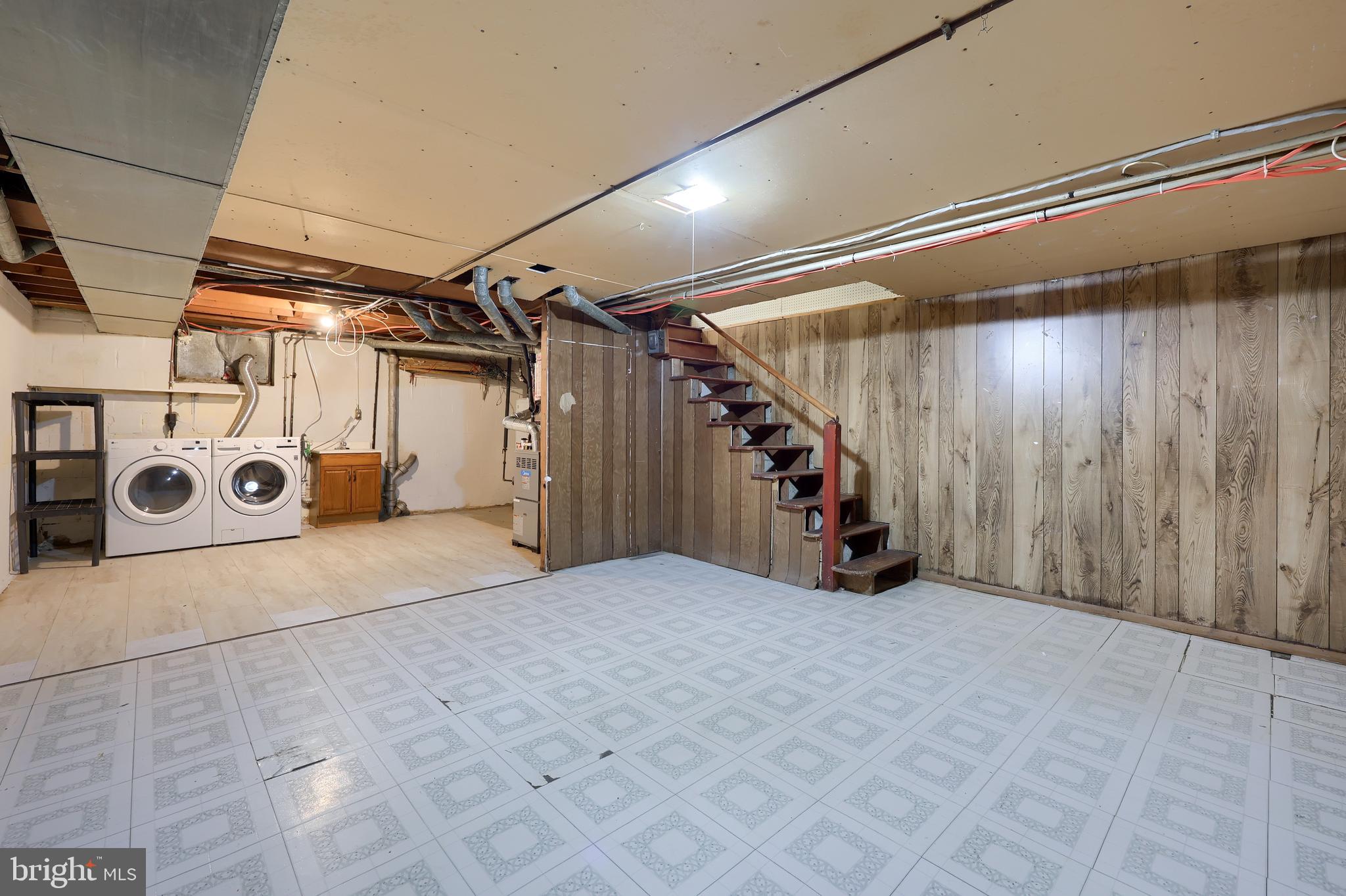 LANCASTER - Residential