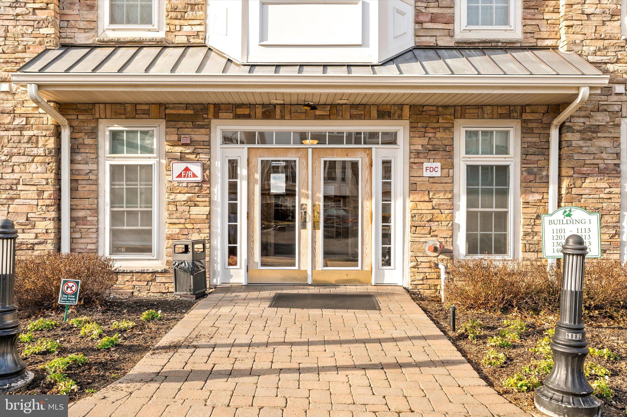 1102 CEDAR VILLAGE BOULEVARD