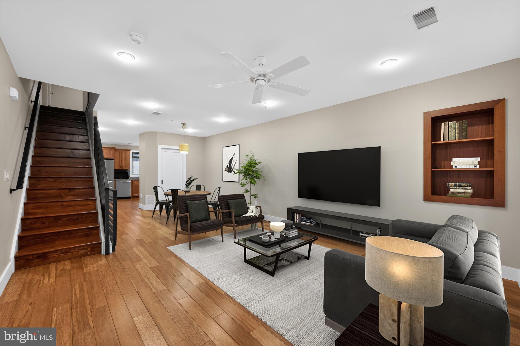 EAST KENSINGTON - Residential