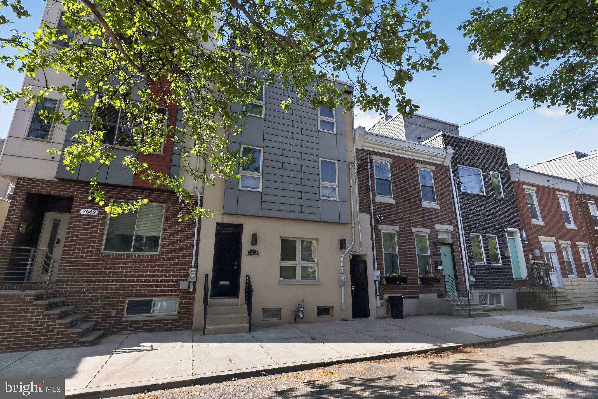 EAST KENSINGTON - Residential