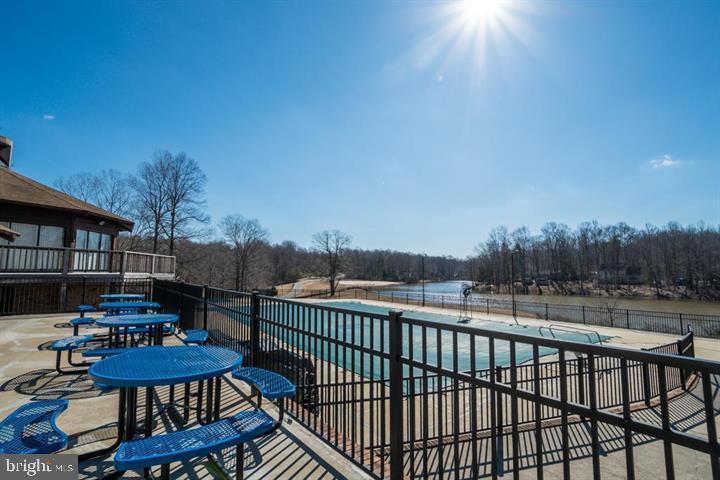 LAKE WILDERNESS - Residential