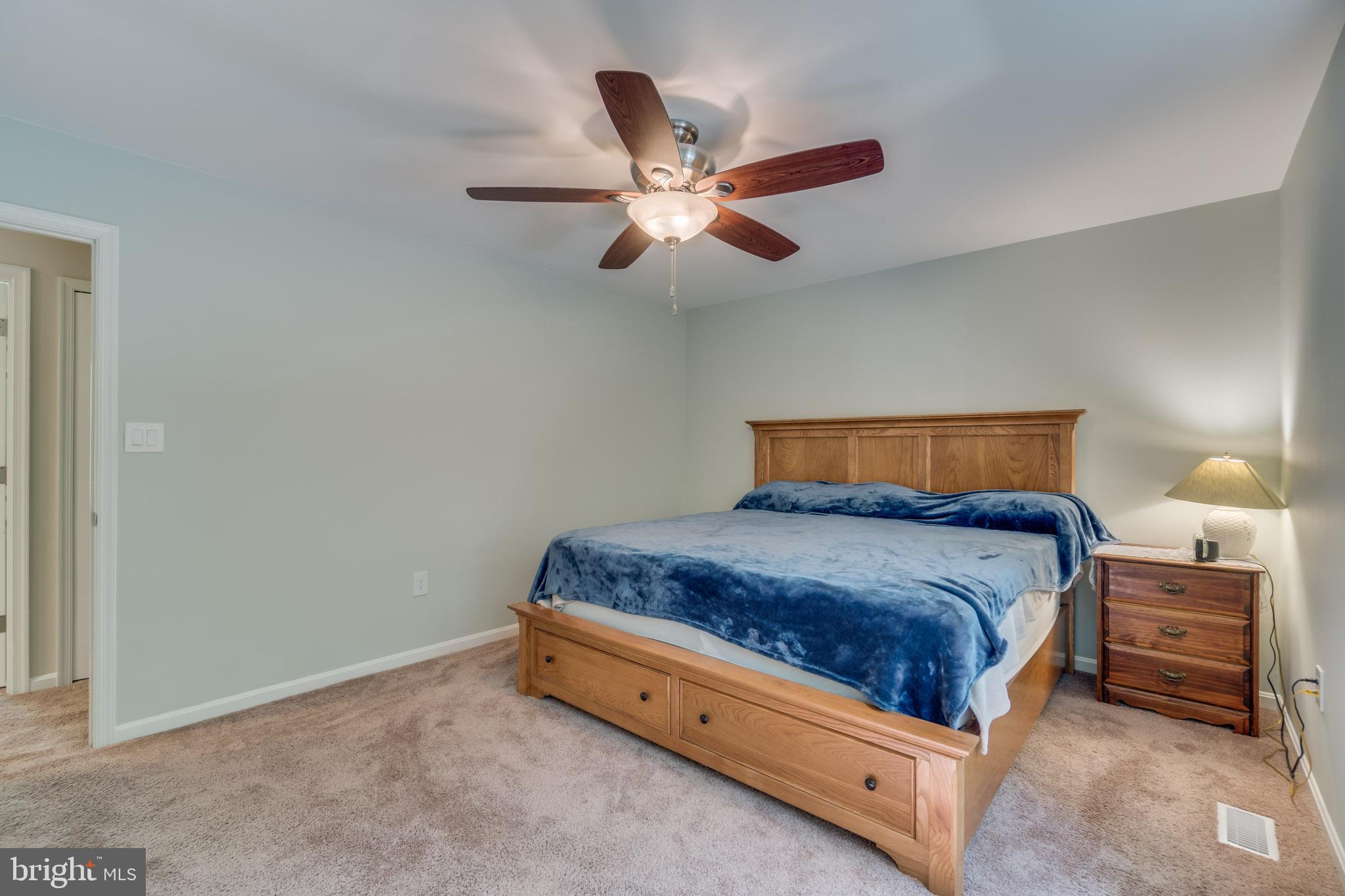 LAKE WILDERNESS - Residential