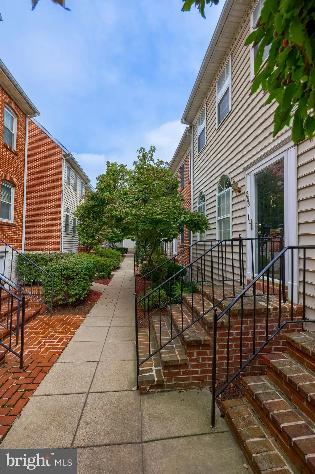 Lancaster, Pennsylvania 17603, United States, 3 Bedrooms Bedrooms, ,3 BathroomsBathrooms,Residential,Active,210078