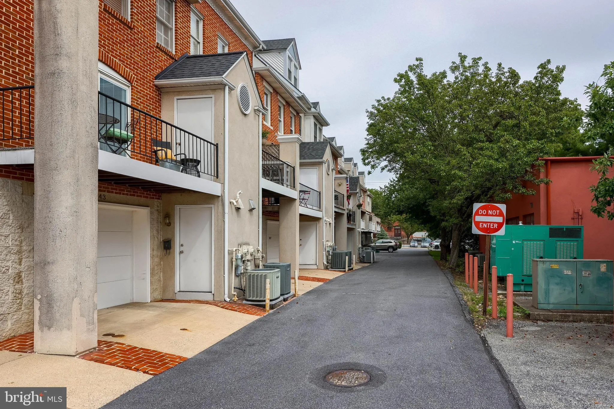 Lancaster, Pennsylvania 17603, United States, 3 Bedrooms Bedrooms, ,3 BathroomsBathrooms,Residential,Active,210078