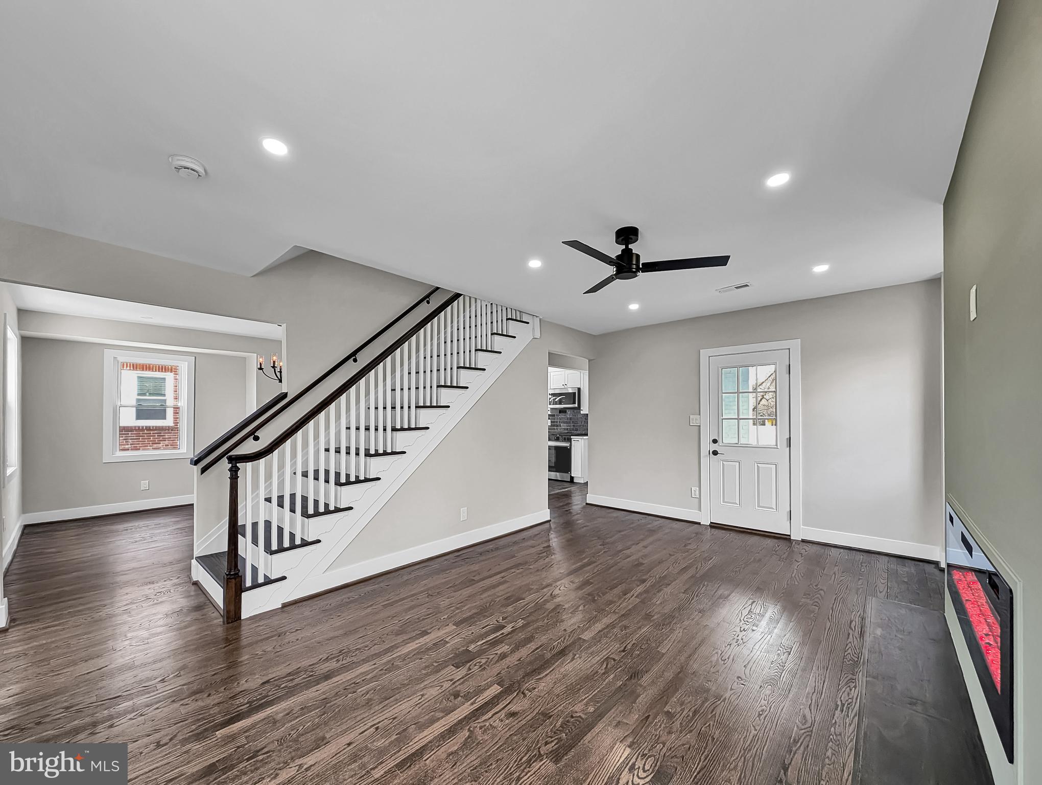 BEVERLY HILLS - Residential