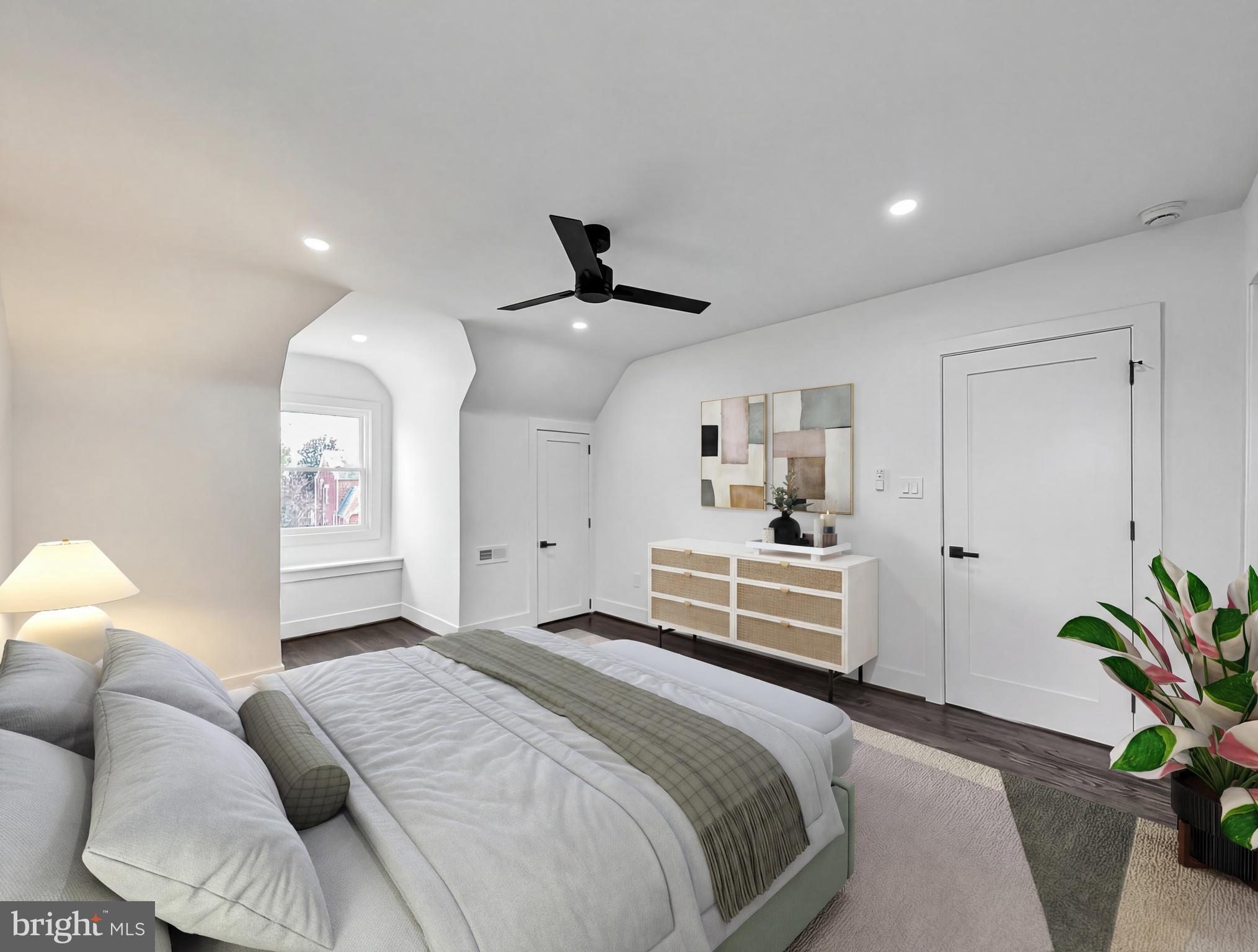 BEVERLY HILLS - Residential