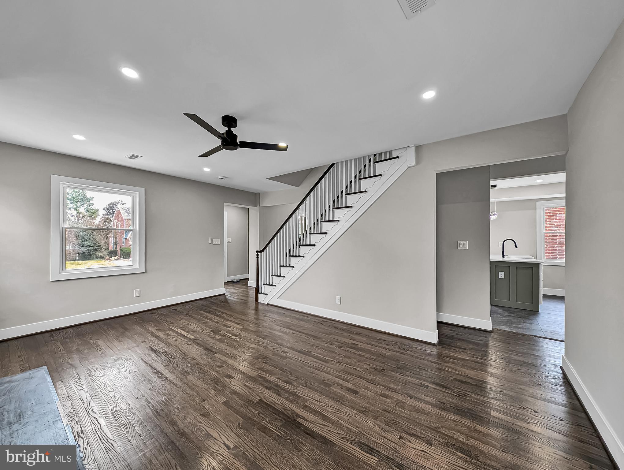 BEVERLY HILLS - Residential