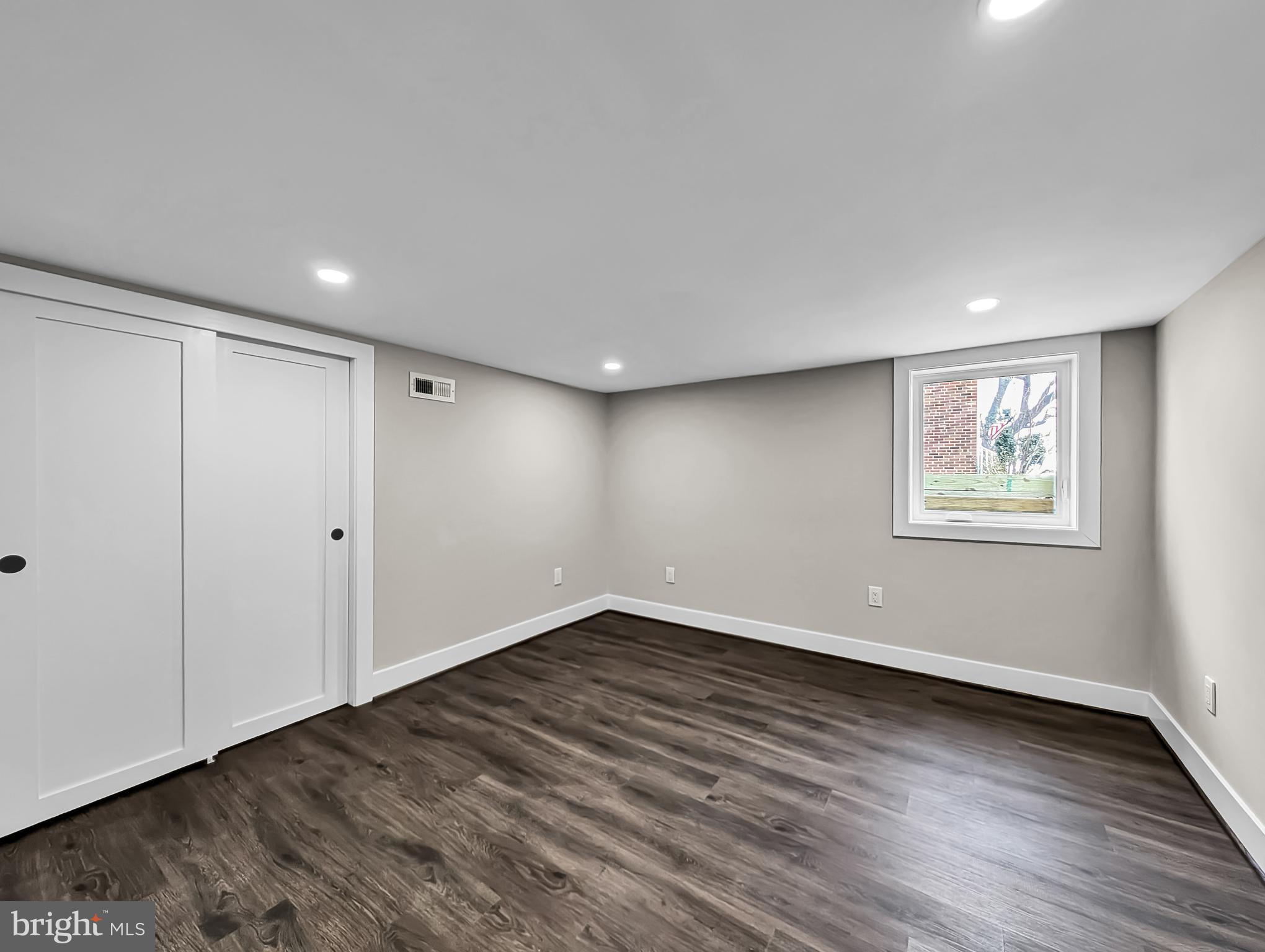 BEVERLY HILLS - Residential