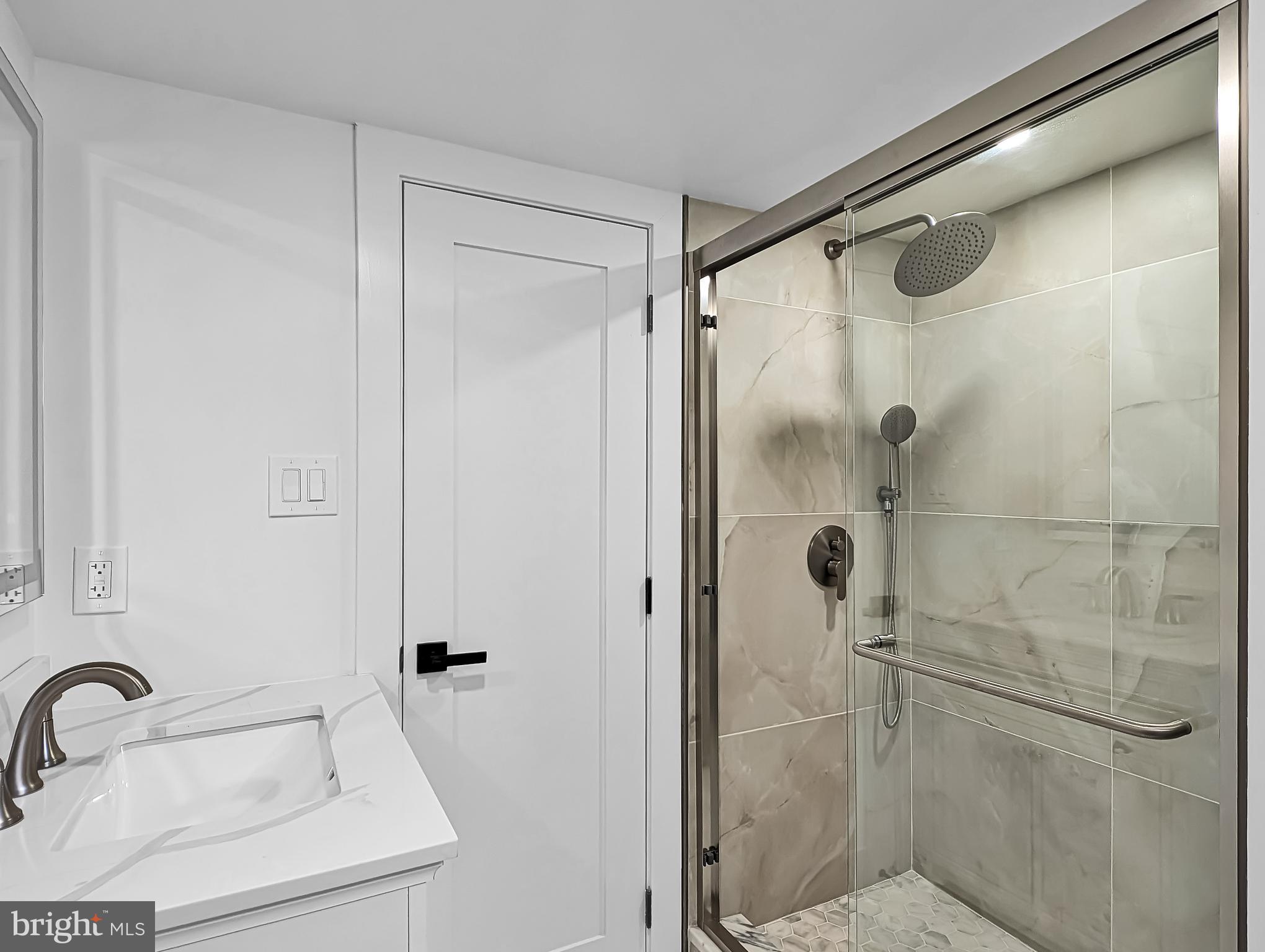 BEVERLY HILLS - Residential