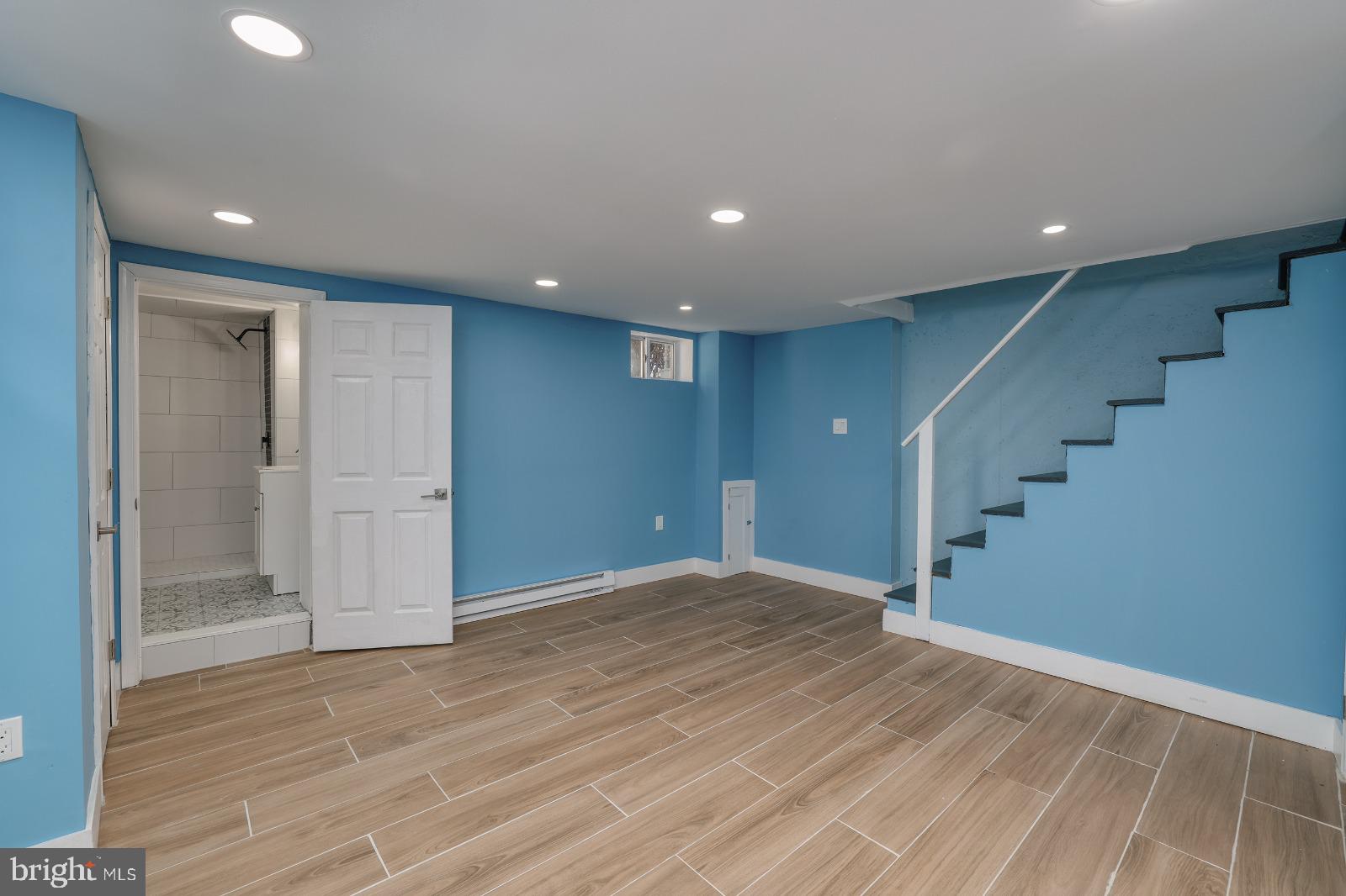 1002 AGNEW DRIVE
